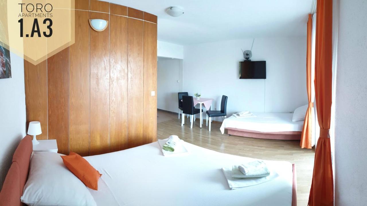 Apartments Toro パグ エクステリア 写真