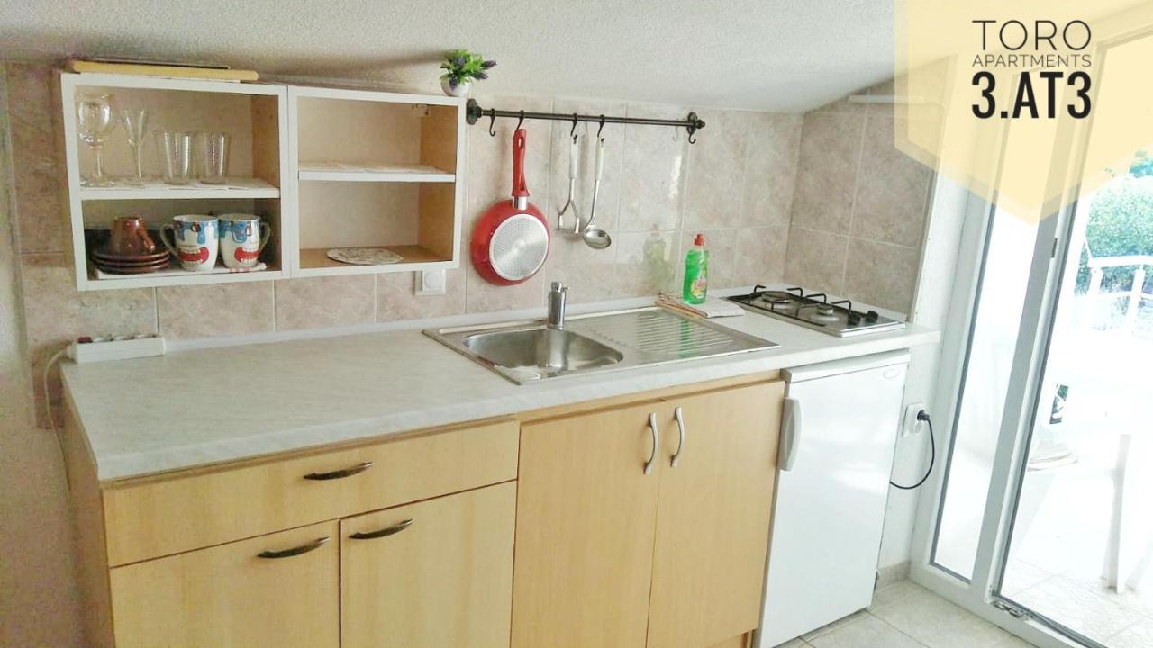 Apartments Toro パグ エクステリア 写真