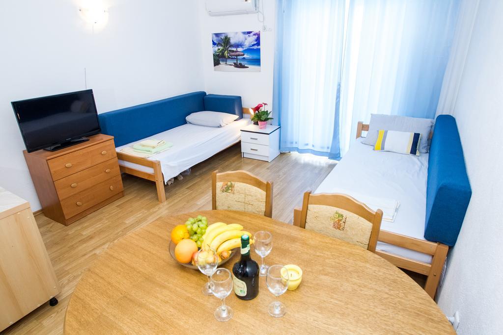 Apartments Toro パグ エクステリア 写真